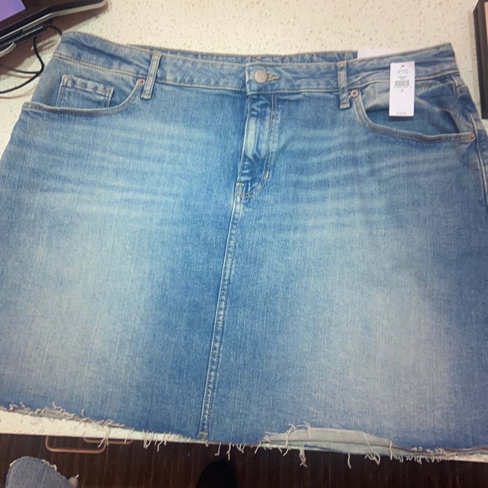 Old navy denim skirt